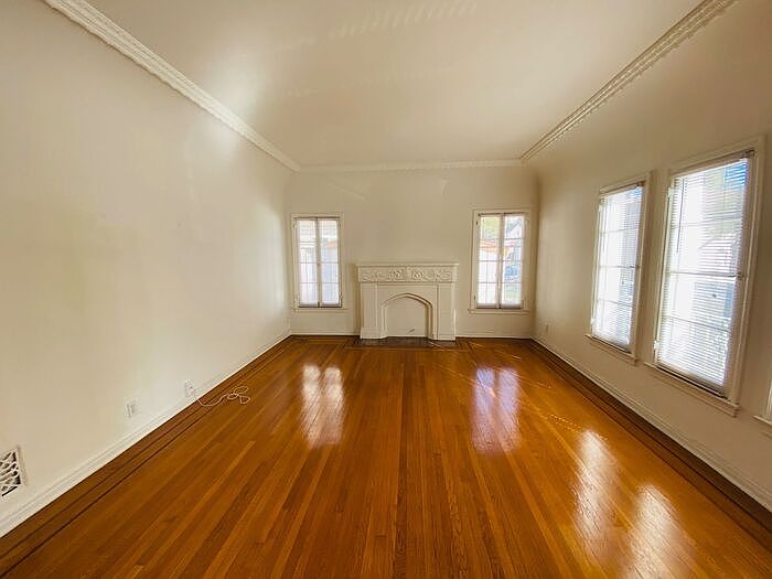 1st image of 372 S Cochran Ave APT 3