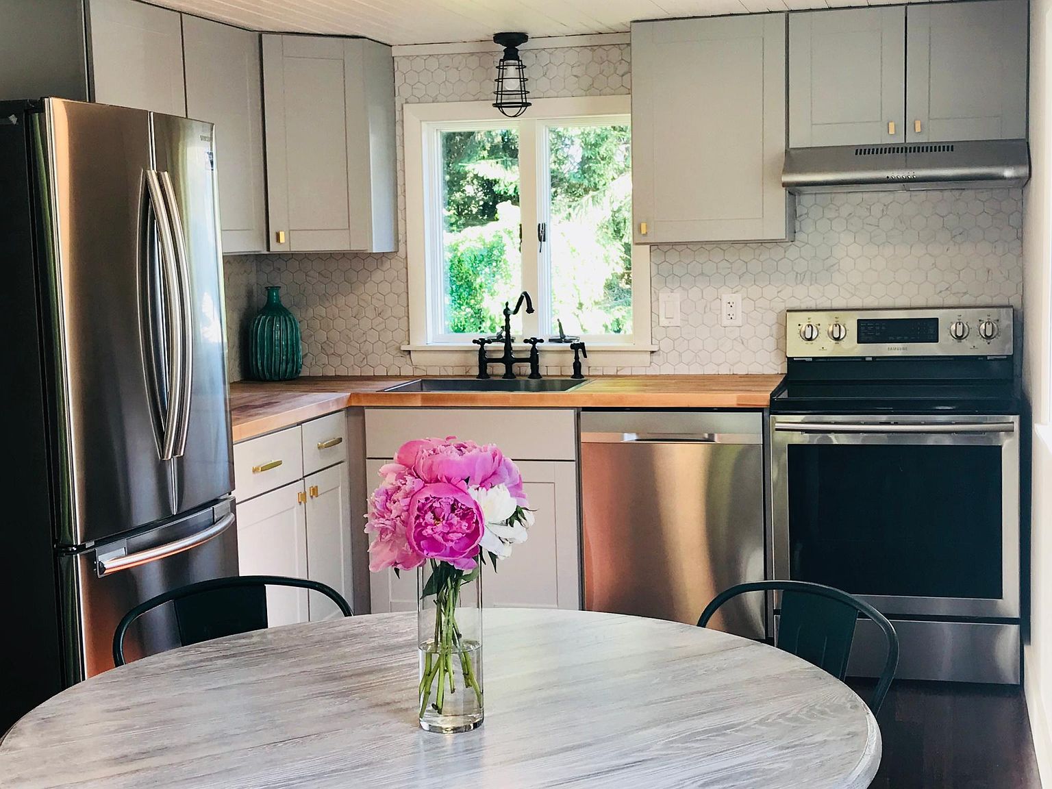 36 Tuxis Rd, Madison, CT 06443 Zillow