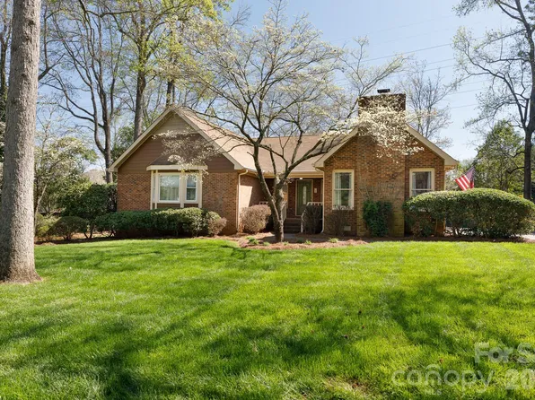 768 Summerwood Dr, Rock Hill, SC 29732