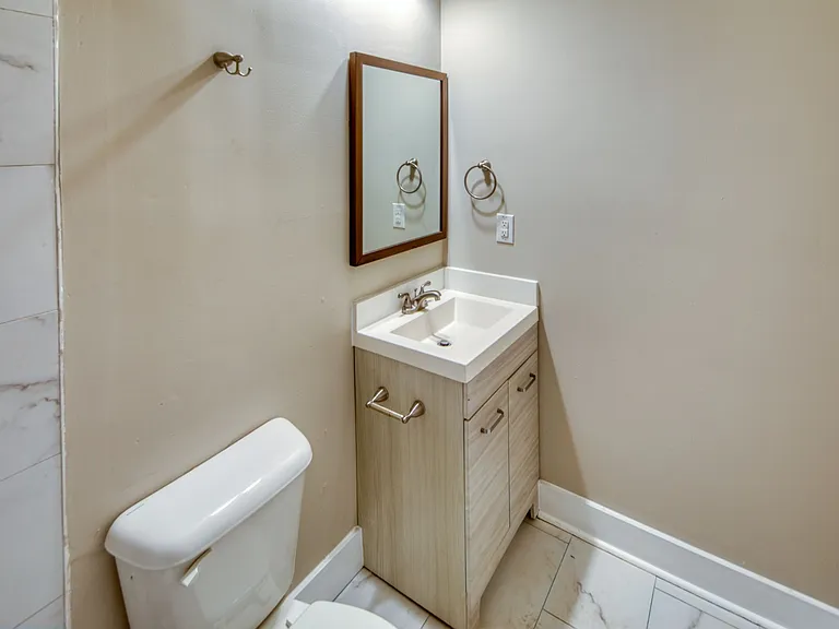 1114 E Anderson St #A — Photo 20