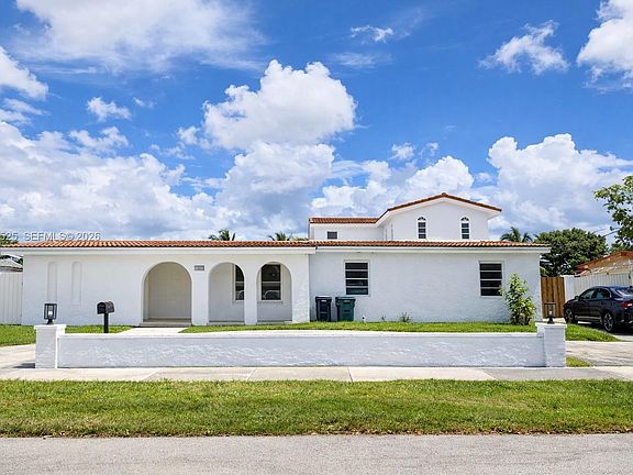 3rd image of 10981 SW 44th St