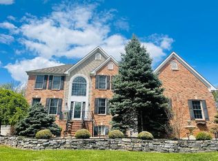 29 Vail Ln, Flemington, NJ 08822