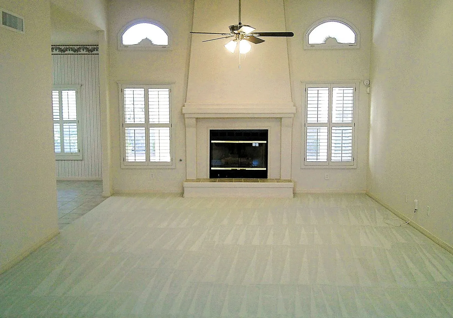 Exquisite Single Level Westside Home With Refrigerated Air Located In Prestigious North Highlands... — Photo 3
