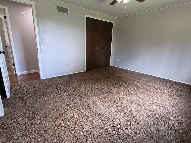 4544 Hillview Shrs — Photo 19