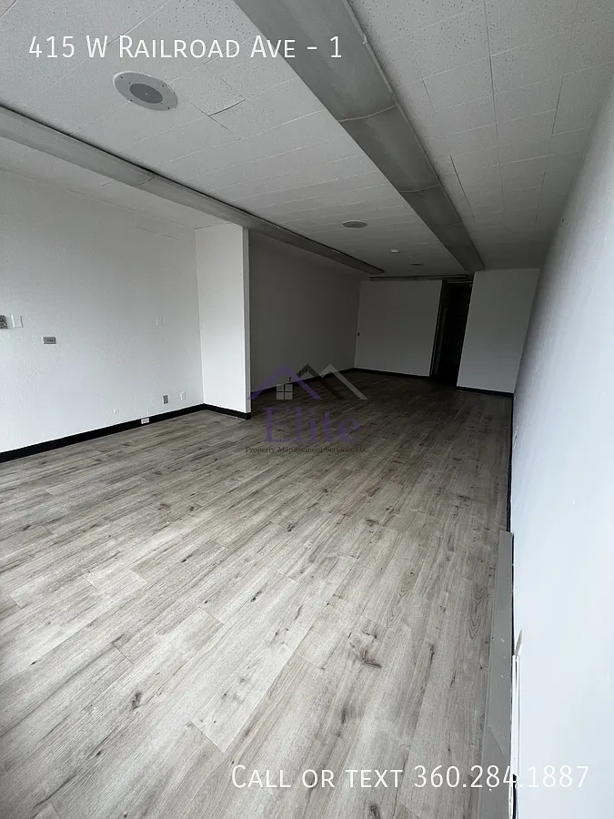Studio, 696 sqft, $1,200 — Photo 2