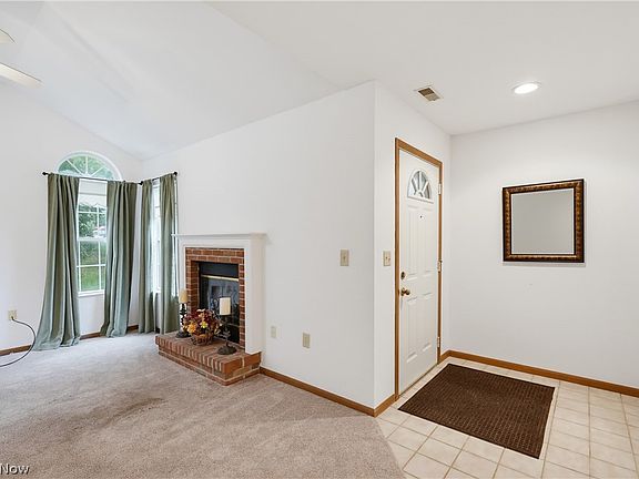 5th image of 4286 Hunters Chase Ln