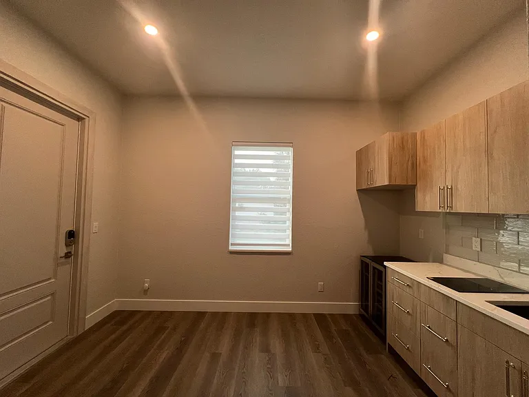 5150 Jessamine Ave — Photo 25