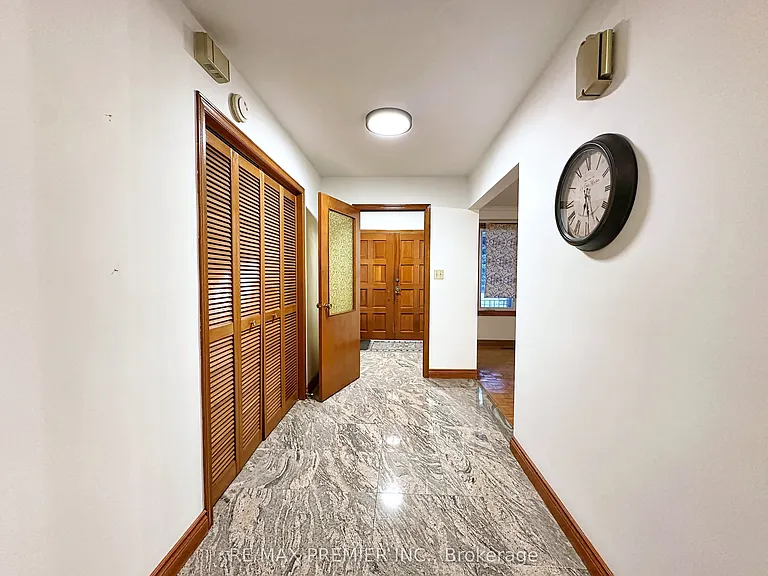 56 Fairchild Ave #MAIN — Photo 3