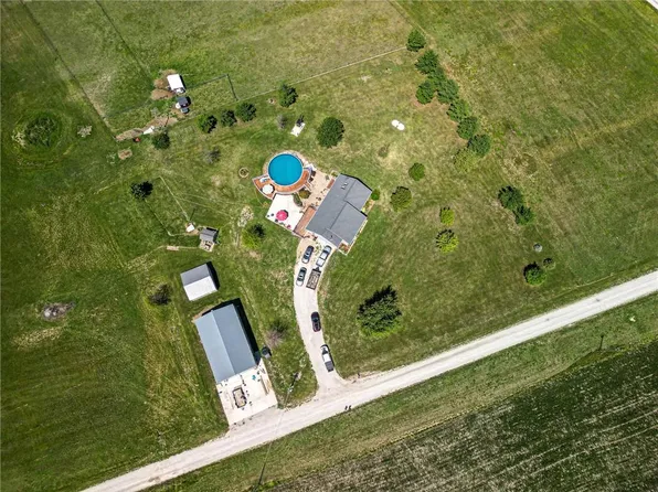 30203 E 310th Ave, Ridgeway, MO 64481