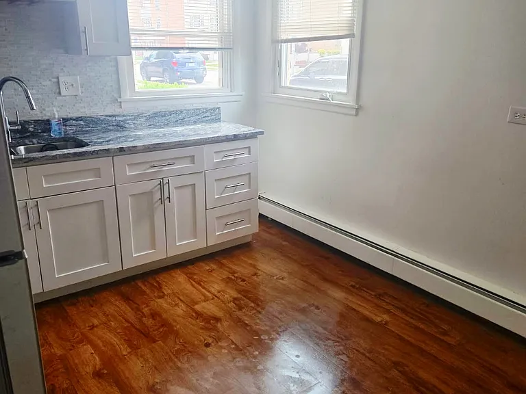 8228 Walsh Ln #1F — Photo 2