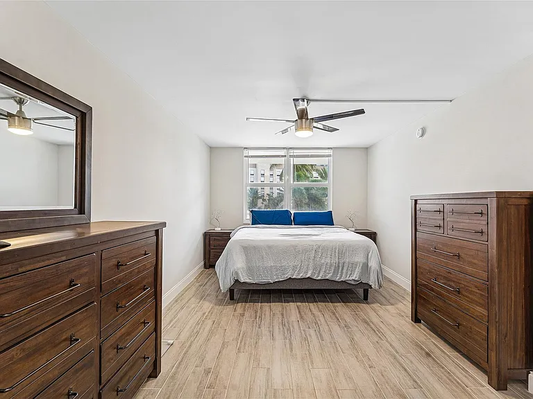 201 N Ocean Blvd #208 — Photo 22