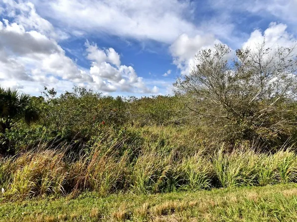 1401 S Header Canal Rd, Fort Pierce, FL 34945