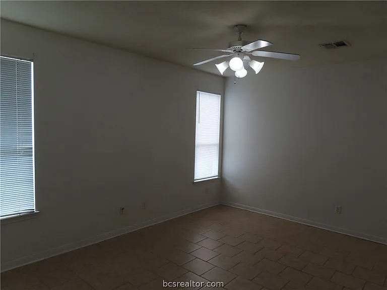 4115 McFarland Dr — Photo 11