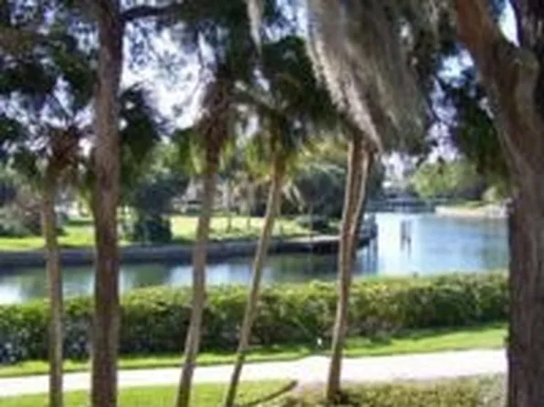 1916 Harbourside Dr #8-801, Longboat Key, FL 34228