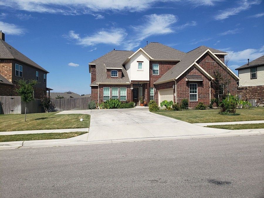 1st image of 7638 Leonardo Dr