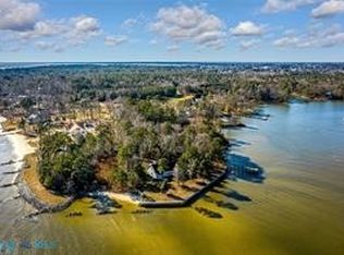 419 Pelican Ln, Reedville, VA 22539