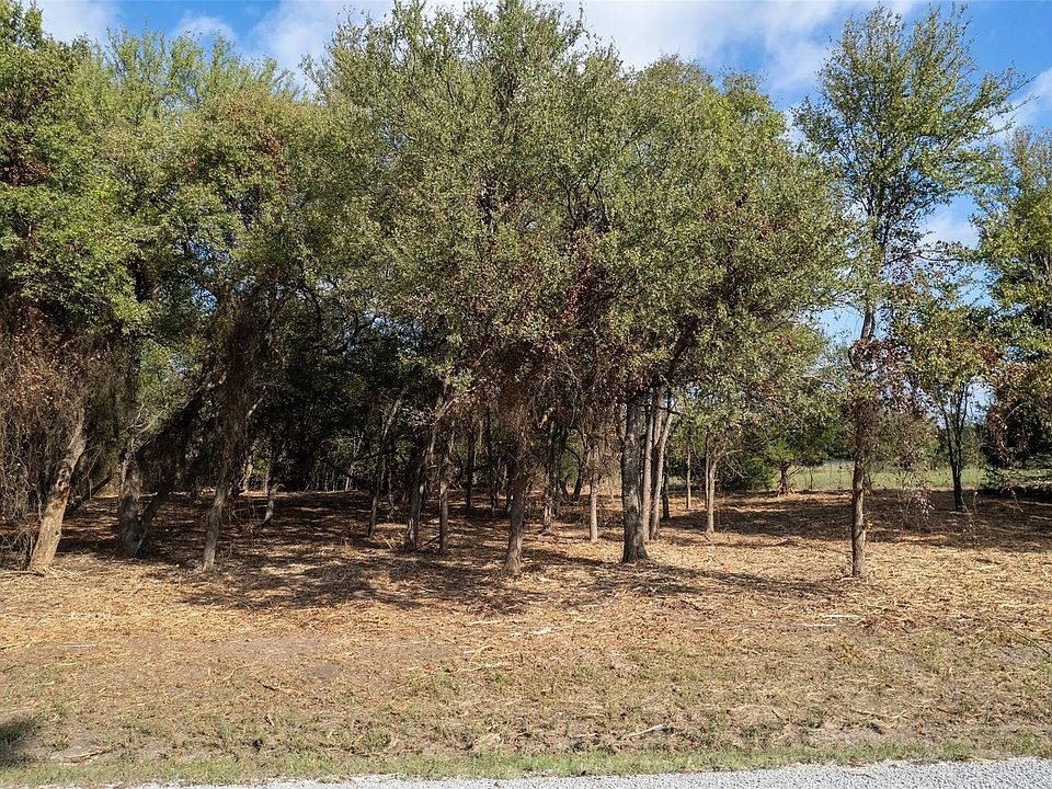 2nd image of 4 McFarlin Rd