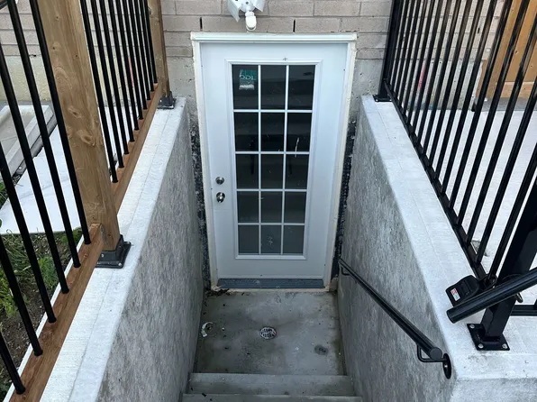 21 Divers Rd #Basement, Brampton, ON L7A 5C8