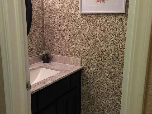 Powder bath downstairs