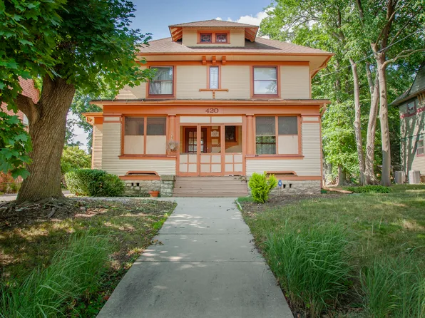 420 Fulton St, Elgin, IL 60120