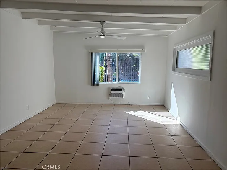 920 E Chuckwalla Rd — Photo 3