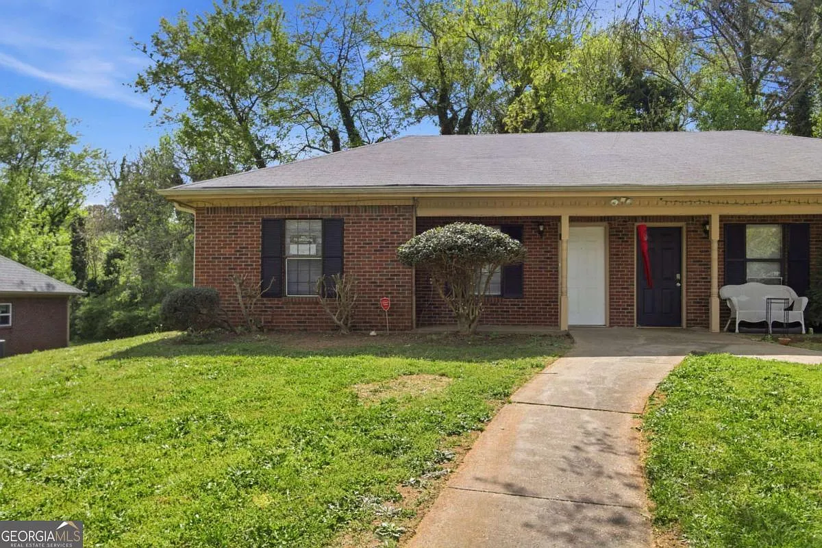 318 Freeport Dr #318 & 320 photo 1