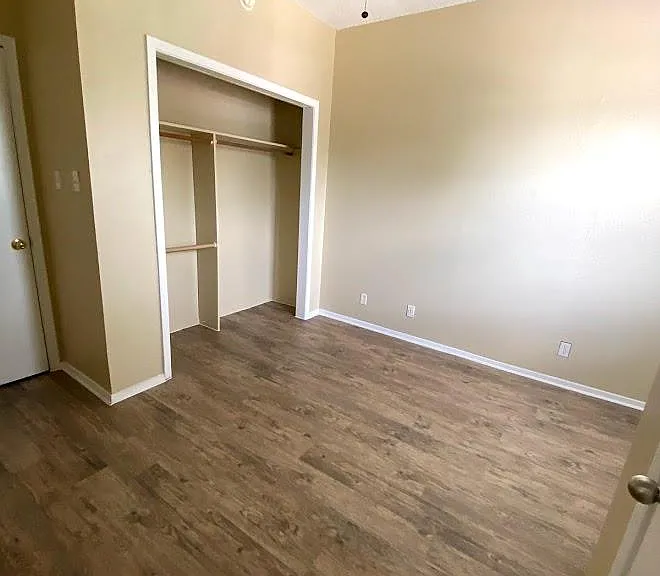3316 Guadalupe St #212 — Photo 16