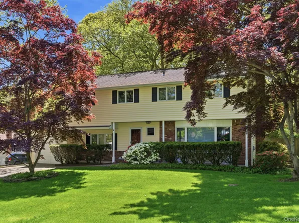2 Bartel Place, South Huntington, NY 11746