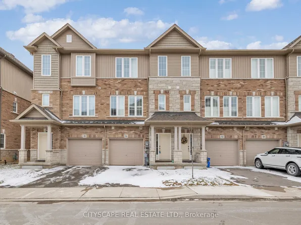 34 Laguna Village Cres #9, Hamilton, ON L0R 1P0