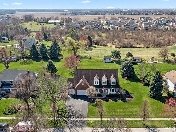2nd image of 23661 W Cotswald Dr