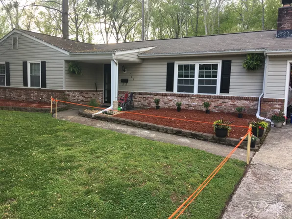 725 Forest Trl, Virginia Beach, VA 23452