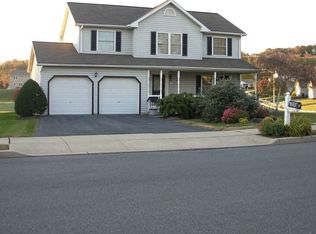 343 Luella Dr, Kutztown, PA 19530