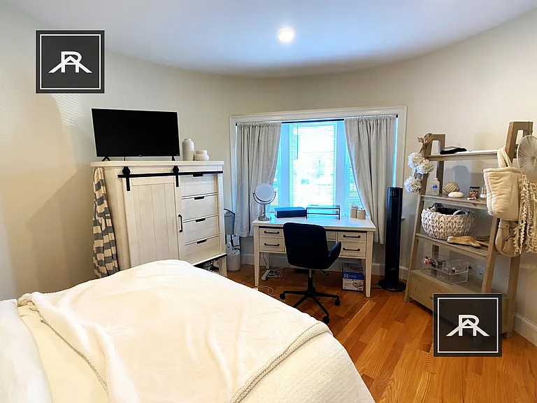 69 Temple St #1 — Photo 15