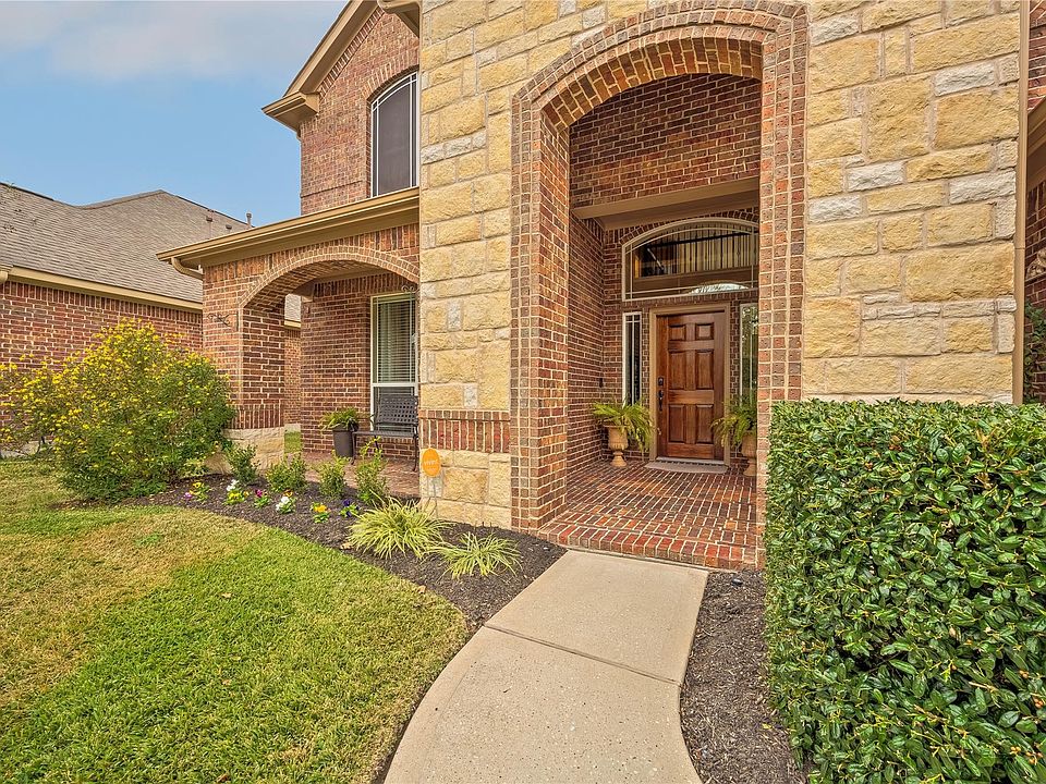 1st image of 26005 Kingshill Dr