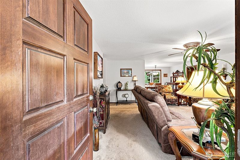 4th image of 5619 NE 68th Ave