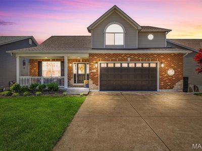 1054 Winter Lake Dr, Fenton, MO, 63026