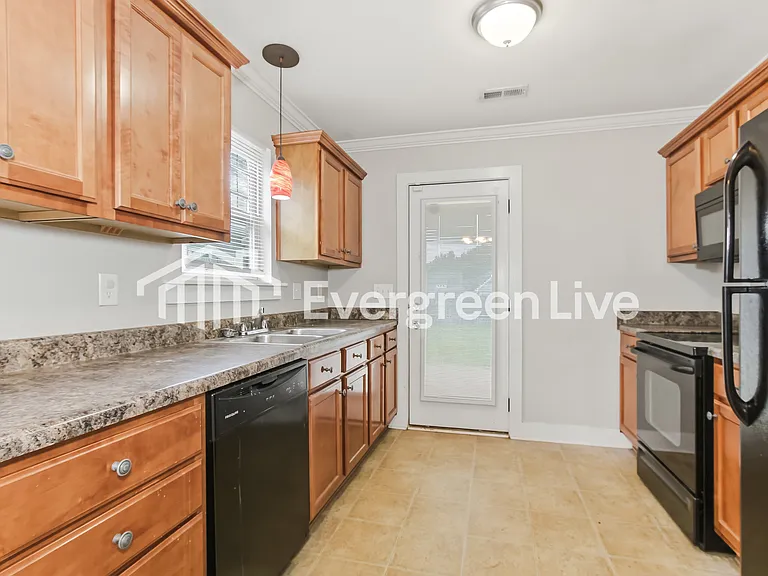 232 Creekstone Trl — Photo 6