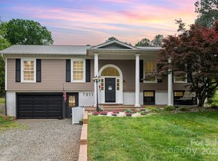 7911 Barkley Rd, Sherrills Ford, NC 28673