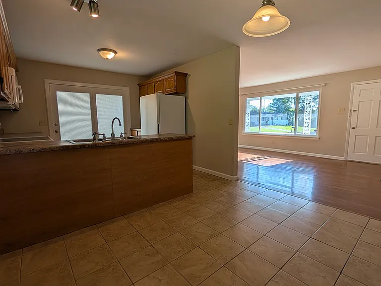 3356 Clemens Dr — Photo 8