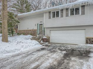 1245 Timbershore Ln, Eagan, MN 55123