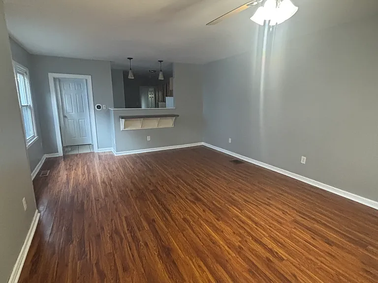 2821 E Vermont St #2821 — Photo 4
