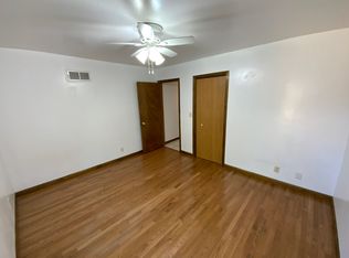 713 3rd Ave NW #A, Minot, ND 58703