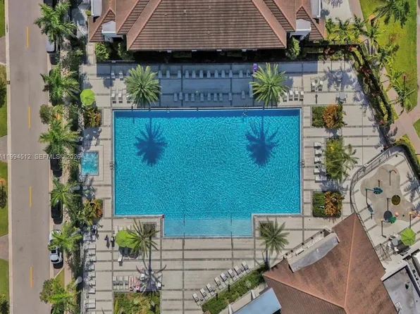 8001 NW 41st St #F-113, Doral, FL 33166