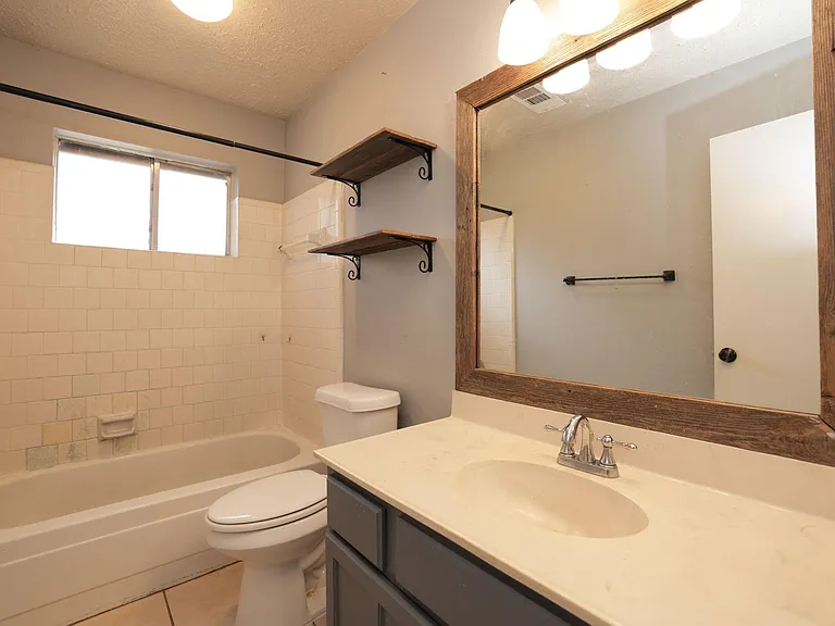 4623 Whispering Rock Ln — Photo 29