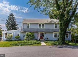 328 Morton Ave, Folsom, PA 19033