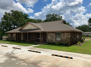 566 Corn St #566, Tahlequah, OK 74464