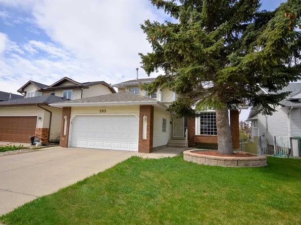 393 E Hawktree Cir NW, Calgary, AB T3G 2X9