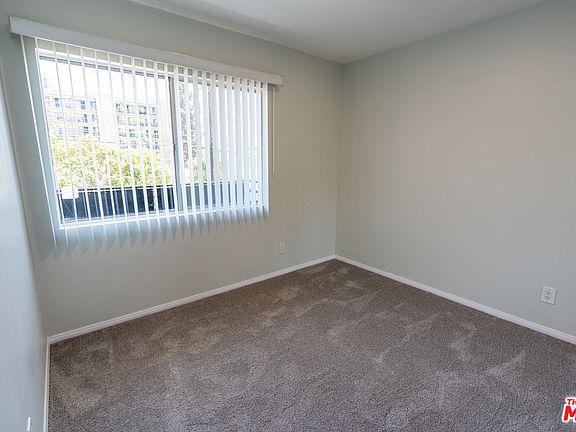 5th image of 1639 N Martel Ave #509