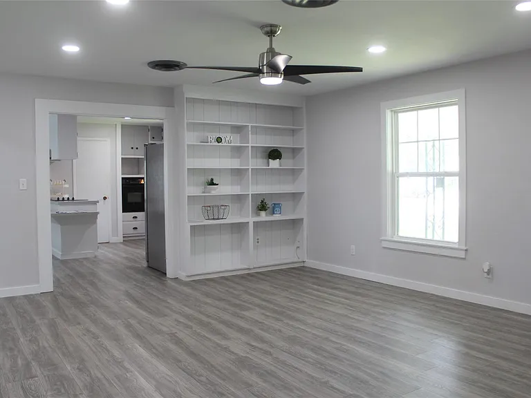 807 Depot St — Photo 14