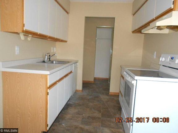 4th image of 749 11th Ave S APT 7